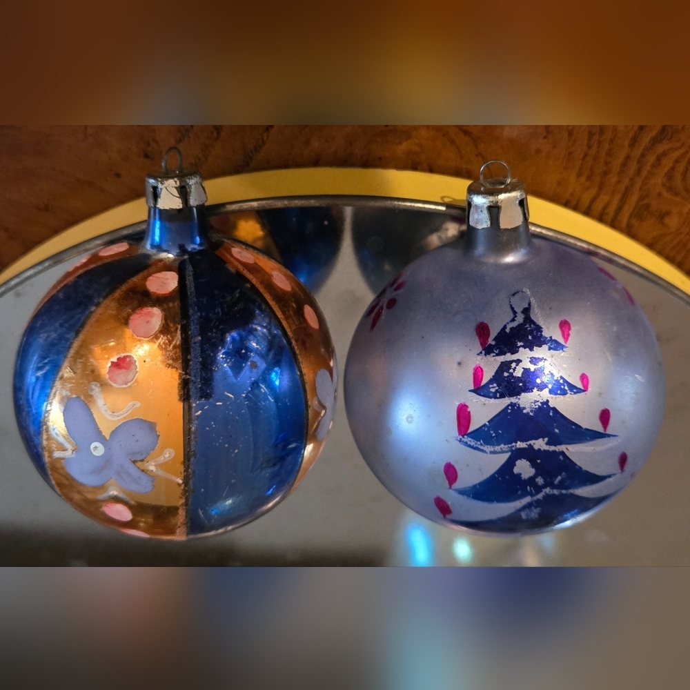 2 Vintage Holiday Ornaments